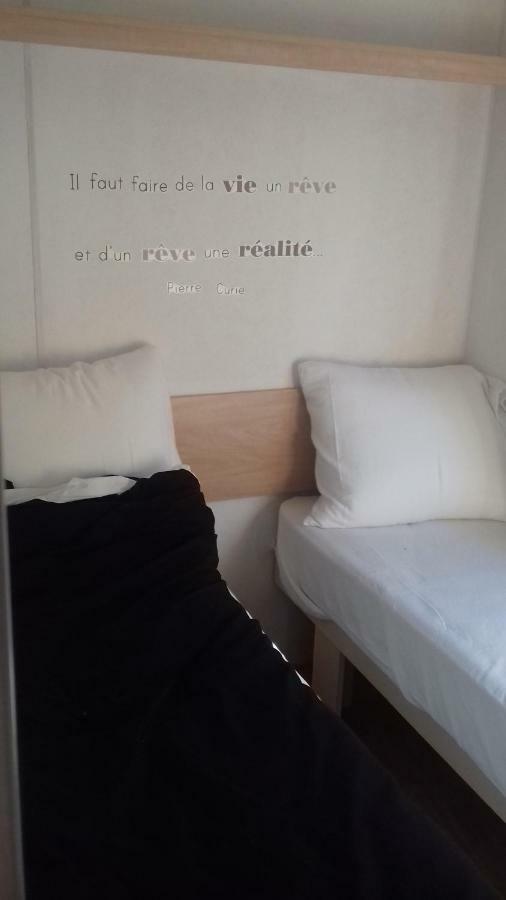 Chambres D'Hotes Elvire Et Laurent Barbey Sainte-Marie-du-Mont  Εξωτερικό φωτογραφία